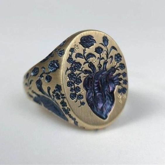 Blue Blossom Vintage Gold Ring