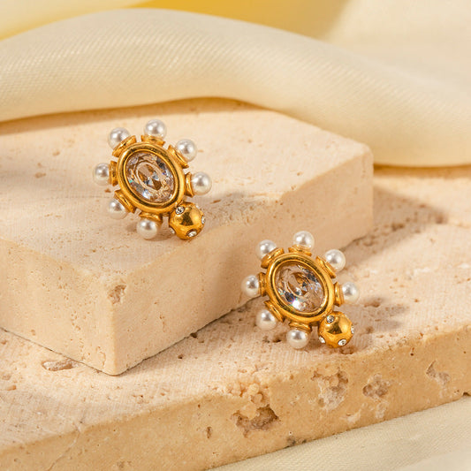 Chic Gold Earrings with Pearls