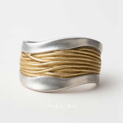 Omelia - The Golden Threads Ring™